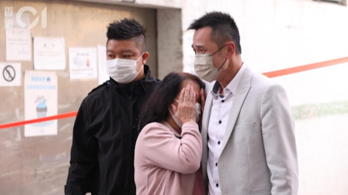 香港大火／69歲工人救火喪命！家屬苦等20小時痛問：工人不被同情嗎