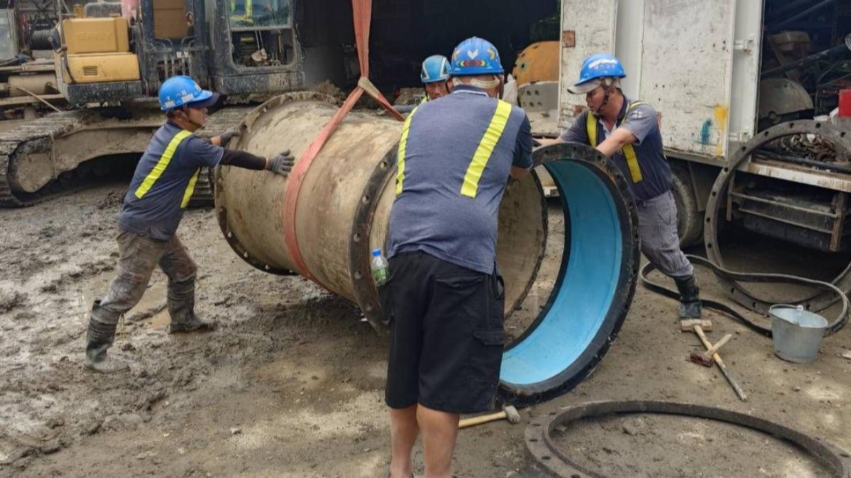 淡北施工挖破水管「淡水人無水可用」　侯友宜臉書被灌爆