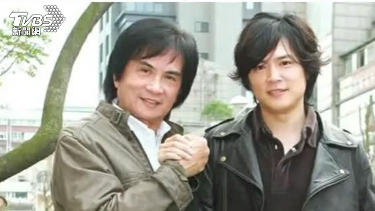 父子音樂最後合作!李小飛親筆歌詞「留給兒子」成永恆遺作