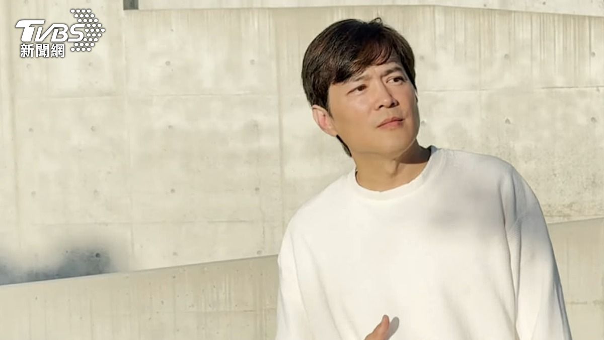父子音樂最後合作!李小飛親筆歌詞「留給兒子」成永恆遺作│TVBS新聞網