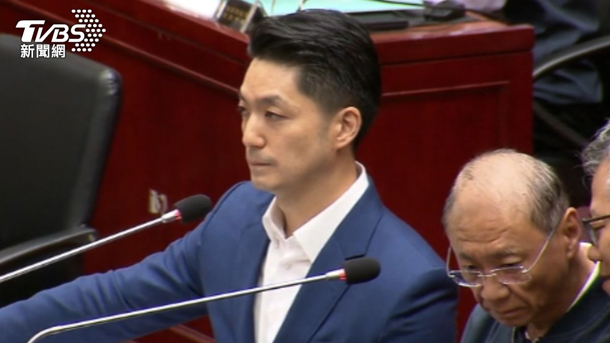 簡舒培質疑北市府聘陸配徐春鶯　蔣萬安拿趙天麟「親中」反嗆