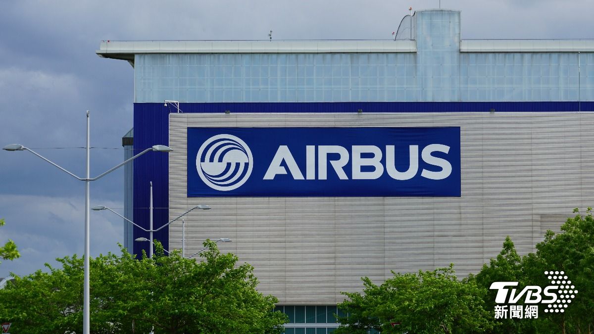 外媒傳A320機身鑲板品質出問題　空巴股價重挫逾10%