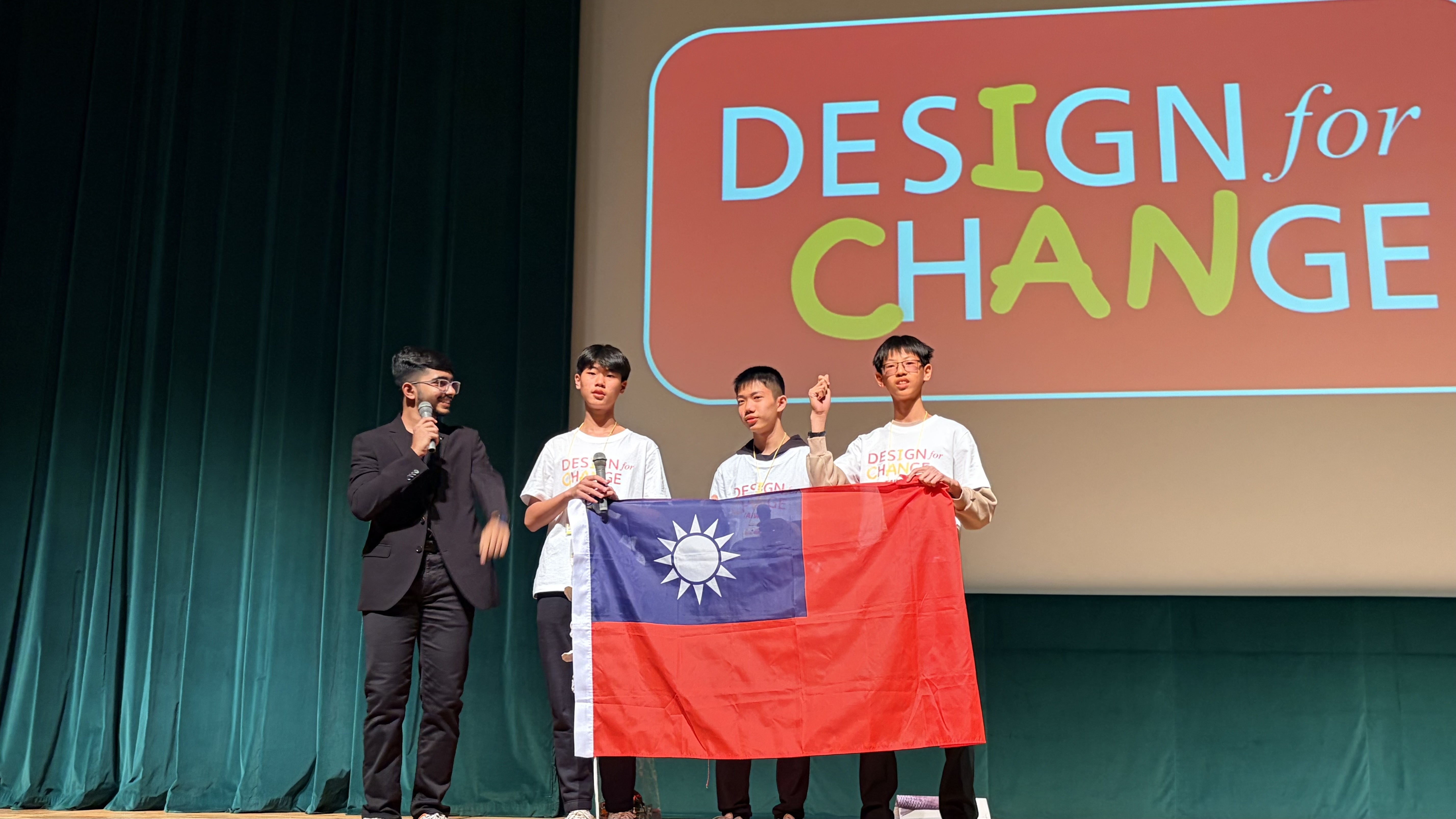 3國中生研發蚵殼清潔劑解堆積問題　登DFC全球年會