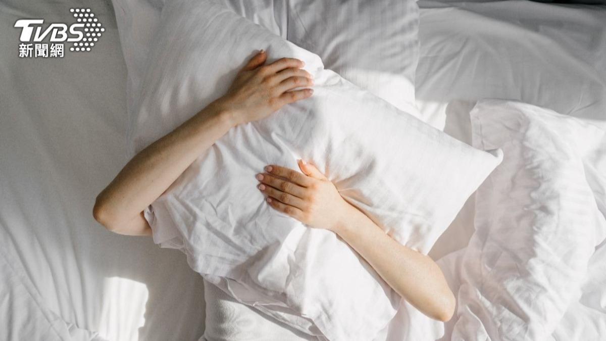 好想再多睡一下！專家揭5方法「解決賴床」　換棉被也有用