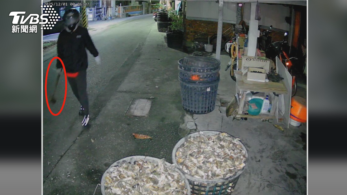 鄰居間嫌隙? 鄰持鐵鎚怒砸門窗 住戶:嚇到不敢睡