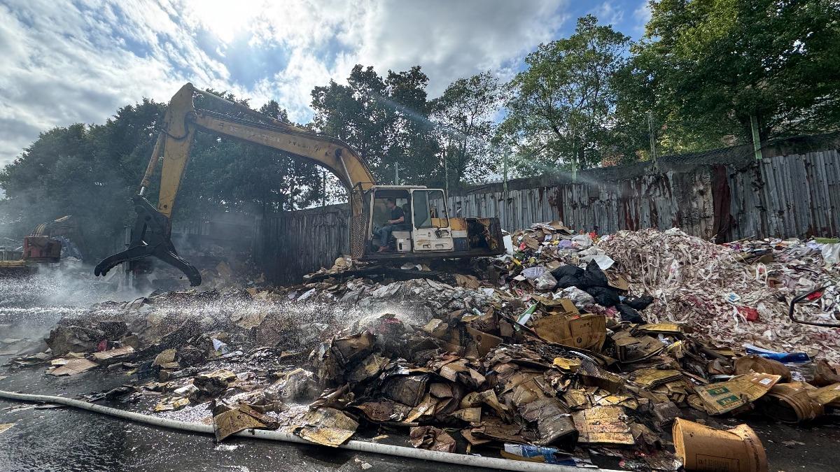 快訊/三峽資收場火災濃煙竄天 幼兒園急疏散205幼童