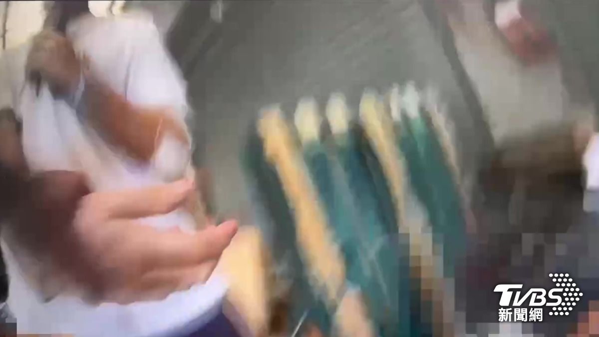 白目！北市男超商領錢被當車手　離開警所「秒抽毒煙彈」遭逮