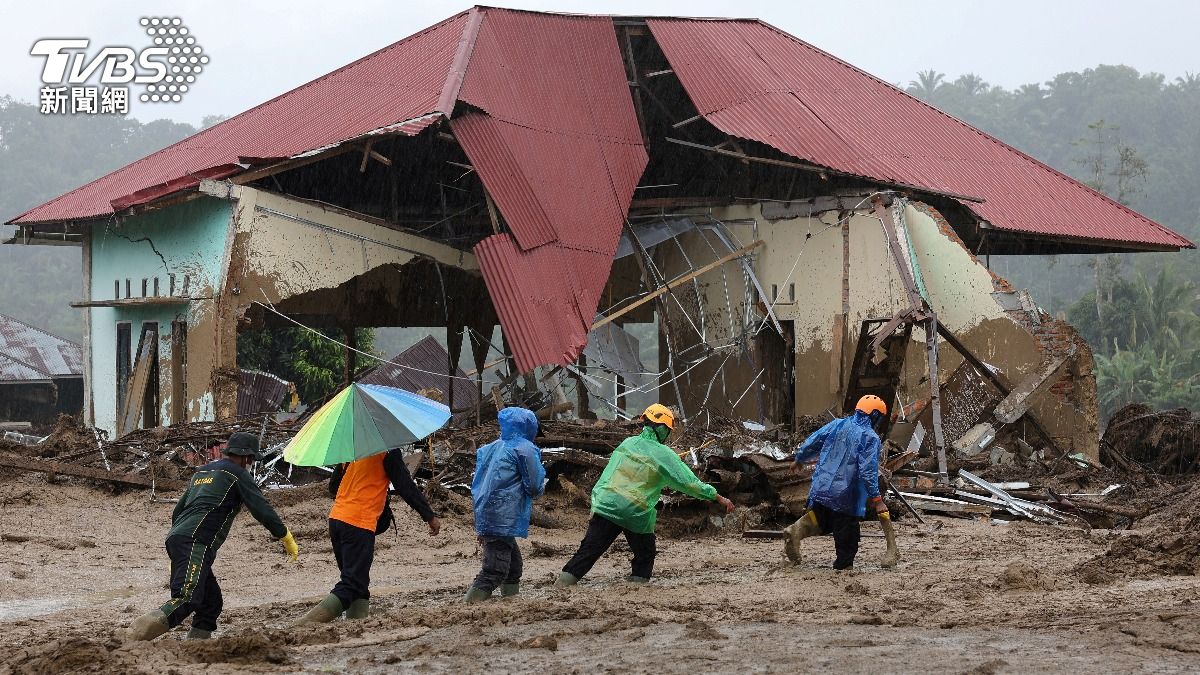 毀滅性洪災襲南亞！印尼.斯里蘭卡四國　逾1400人亡