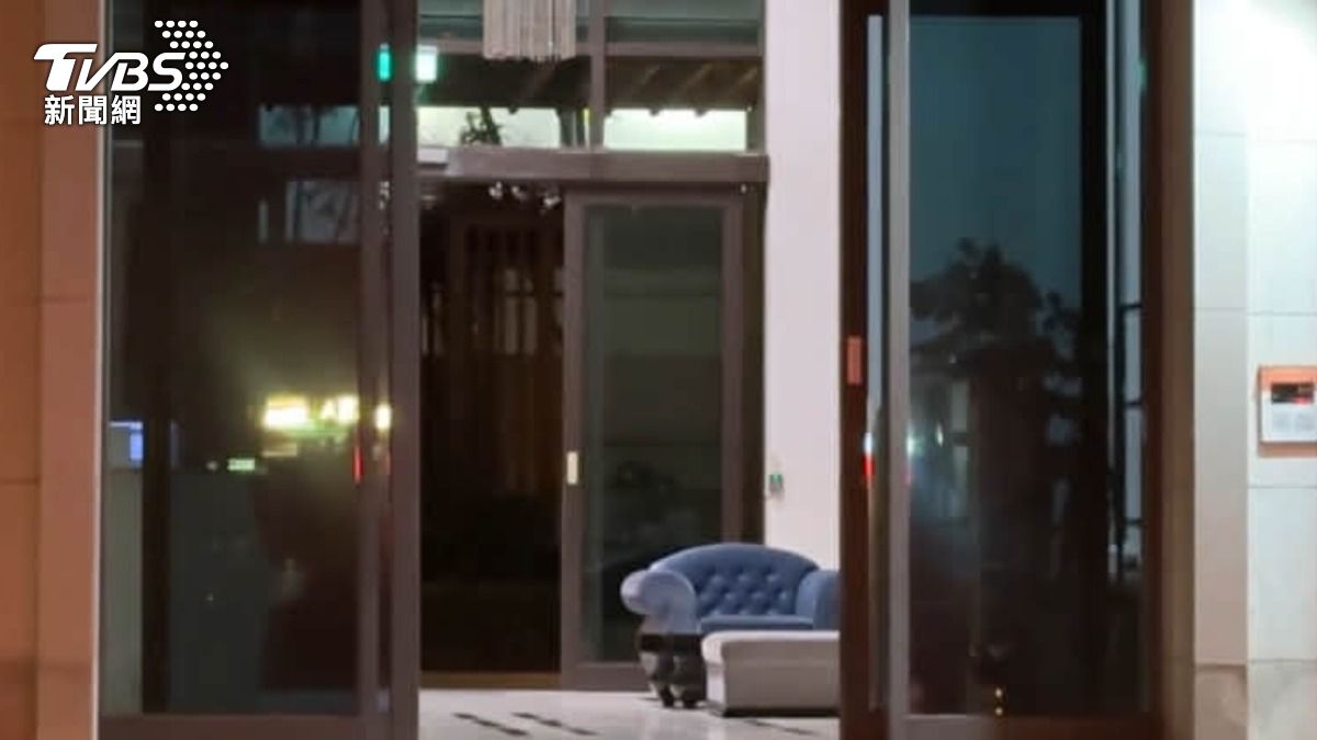 快訊/竹北82歲翁「鈍器砸爆妻頭顱」 打110報警:我殺了老婆!