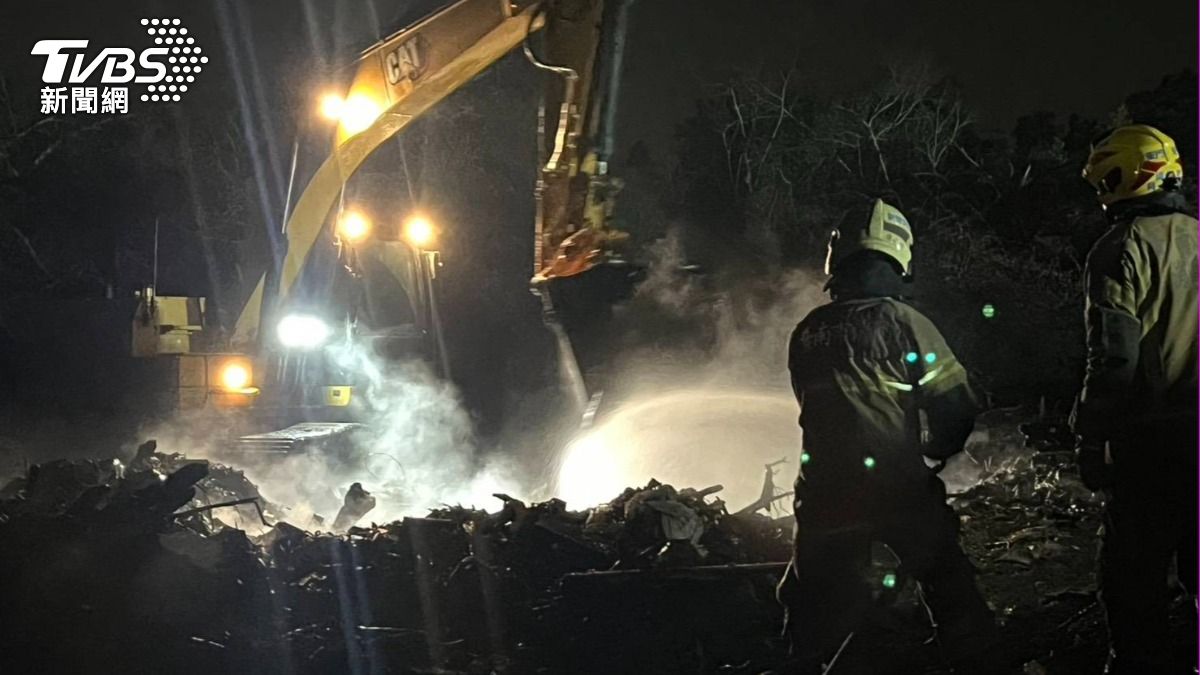 台南烏樹林風災廢棄物大火 「燒了13天」終於撲滅了
