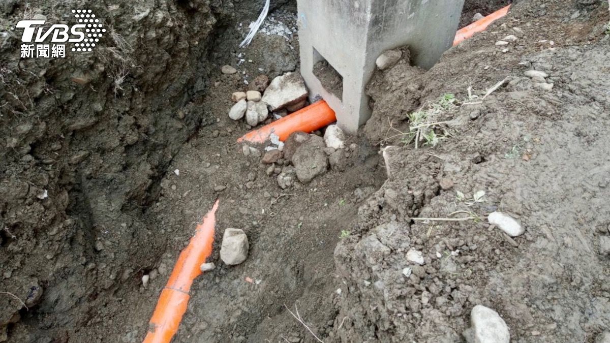 水電工遭活埋「骨盆粉碎」　黑心業者撇責任！竟扯他自摔