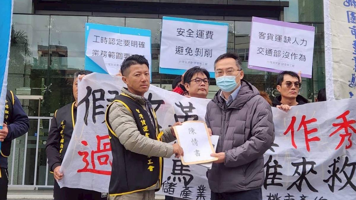 Truck driver union seeks fair compensation, safety measures