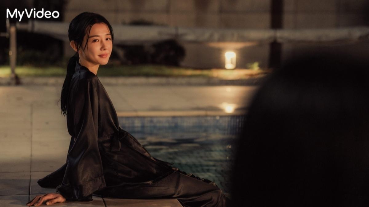 邵雨薇少女陰影曝光　「17歲的自己」現身對質：不知如何被愛