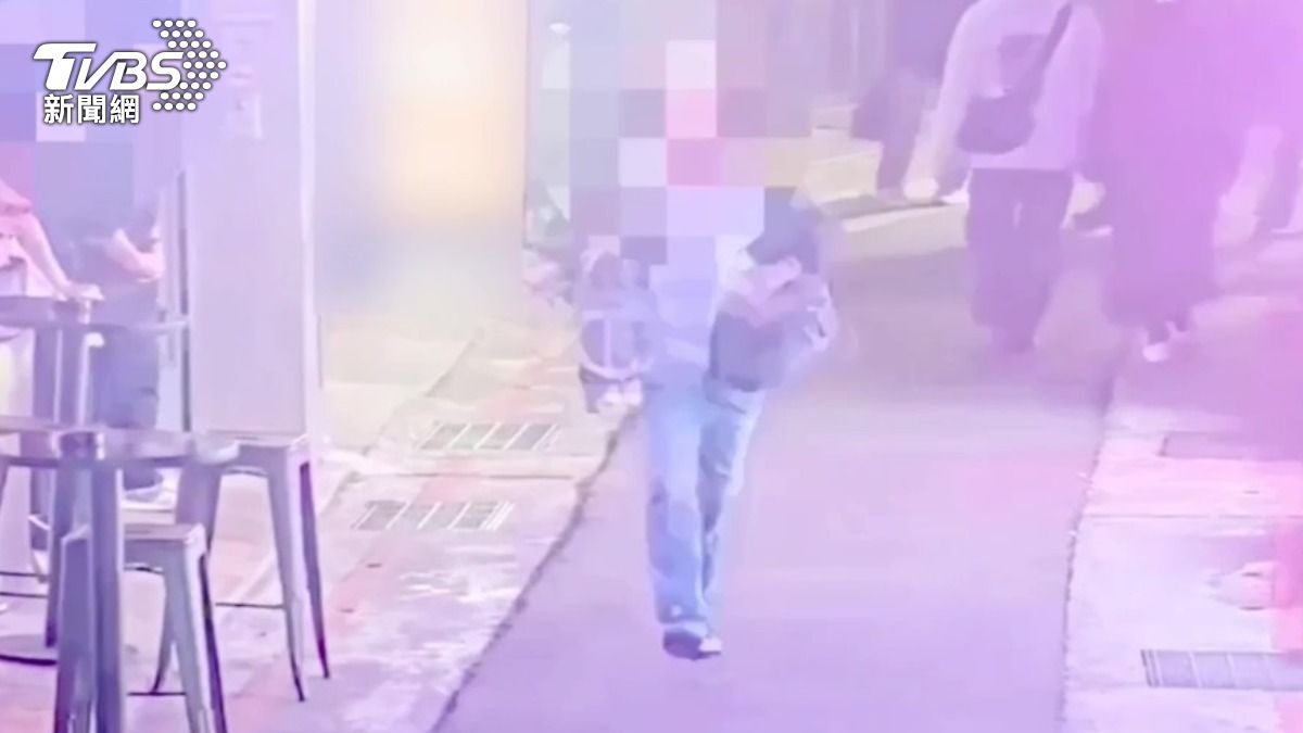 西門町女子遭陌生男無故攻擊　她呼救引正義路人追趕畫面曝