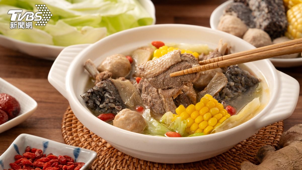 冬天補過頭怎麼辦？中醫推3款「退火茶」解上火：這些人要少吃