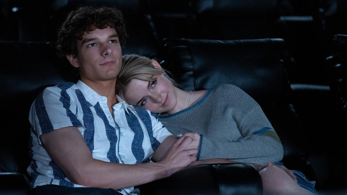 兩大童星假戲真做？《只為你遺憾》自加吻戲大膽放閃