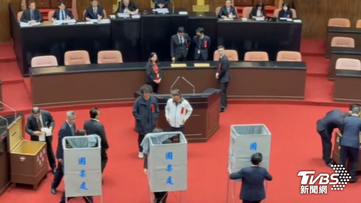 卓第8次失利　藍白59：50「否決」財劃法覆議案