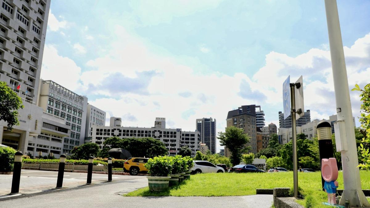 宜蘭24歲警執勤交管遭撞重傷!北榮院長:感染控制是首要任務