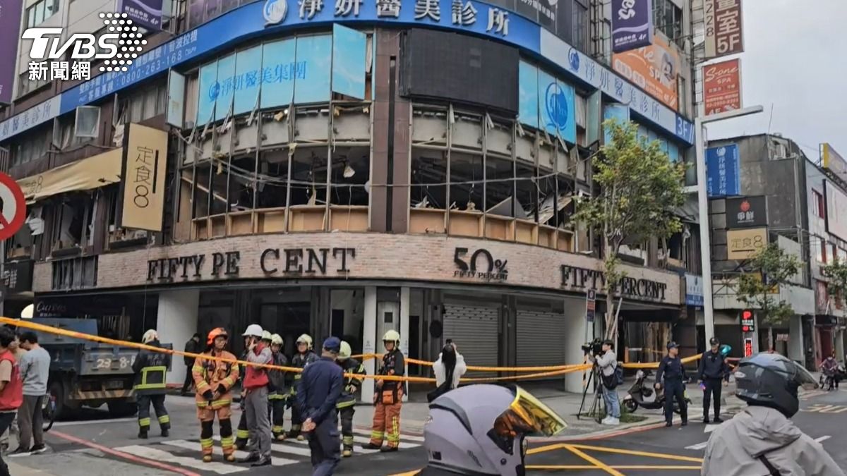 板橋定食8氣爆白天慘況曝 對街玻璃也爆、住戶嚇不敢回家