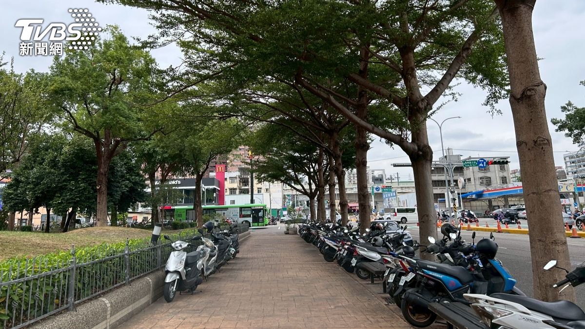 很多人不知道！機車怎放不算違停？　26情境做錯噴1千2百元