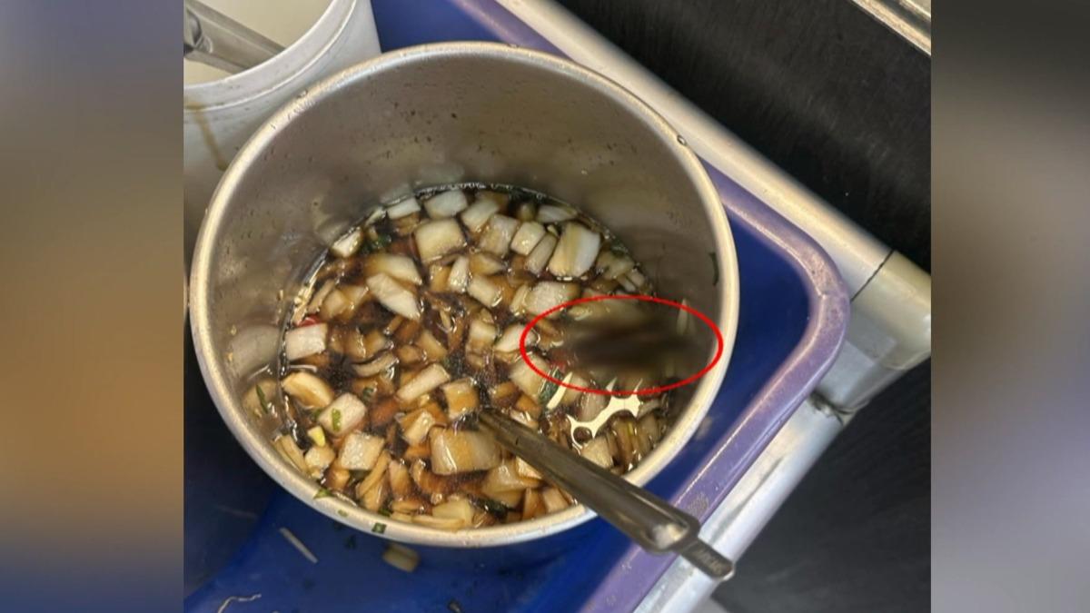 噁!台南牛肉湯名店 醬油有整隻「小強」 業者致歉