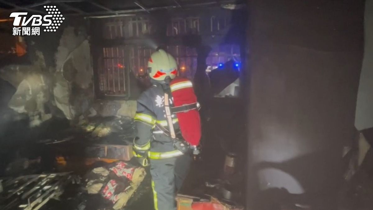 彰化溪湖凌晨惡火！102歲人瑞困臥室亡　孝子睡沙發照顧命危