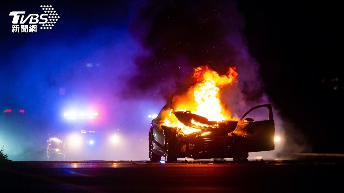 21歲富二代遭同學綁架暴打、囚車內「活活燒死」 原因曝光