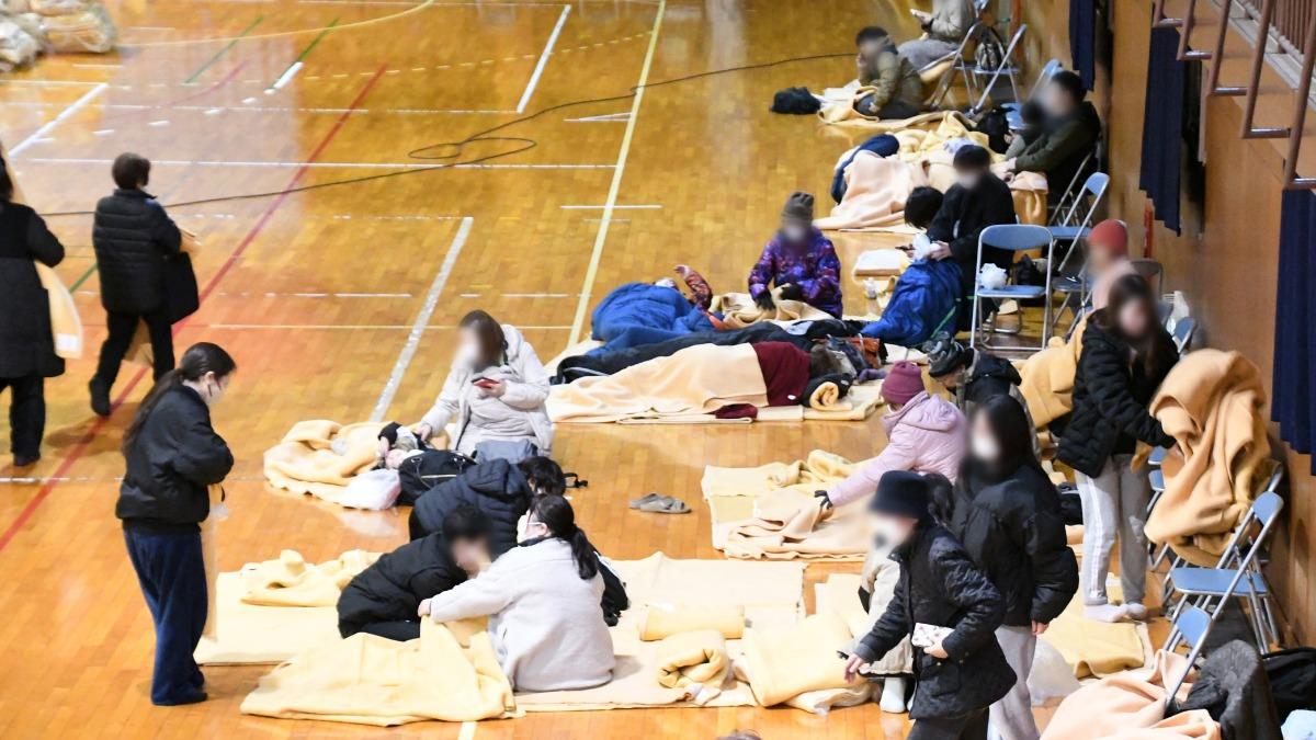 青森6強地震傳轟隆隆地鳴!自衛隊基地湧600多人、277輛車