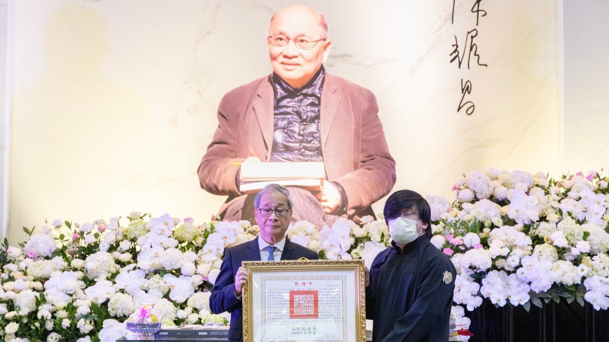 血液腫瘤權威陳耀昌告別式　李遠代表頒總統褒揚令、蔡英文送行