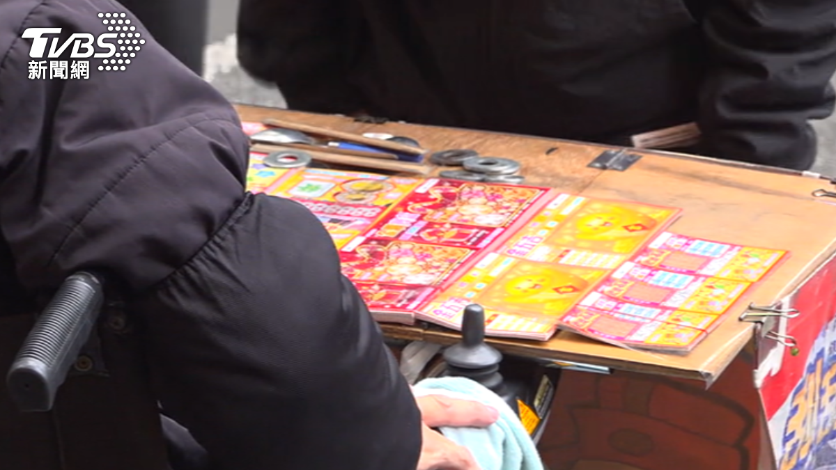西門町彩券攤商遭搶劫!行動不便成目標 攤商:「根本沒法追」