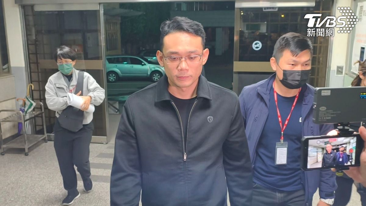 接受黑道堂主宴請 新北4警涉洩「偵辦進度」 副隊長聲押禁見