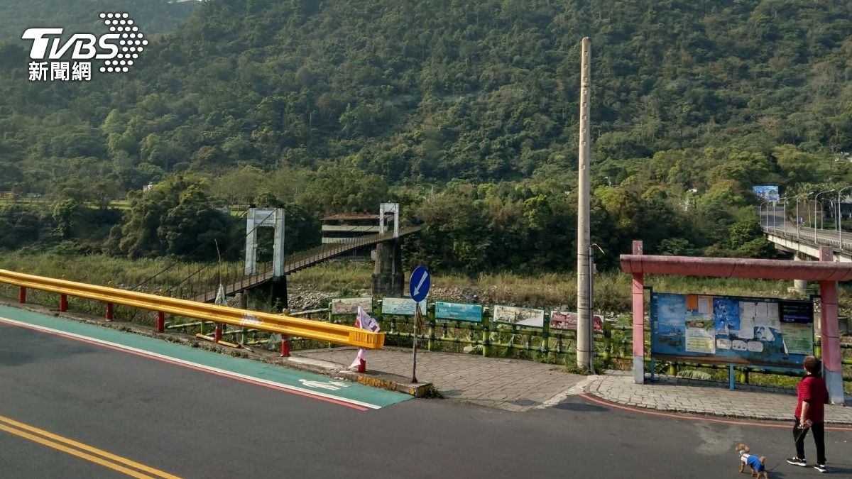 橫山鄉觀光地標告急,修危橋費用超鄉預算。(圖/TVBS) 圖/橫山鄉觀光地標告急,修危橋費用超鄉預算。(TVBS 提供)