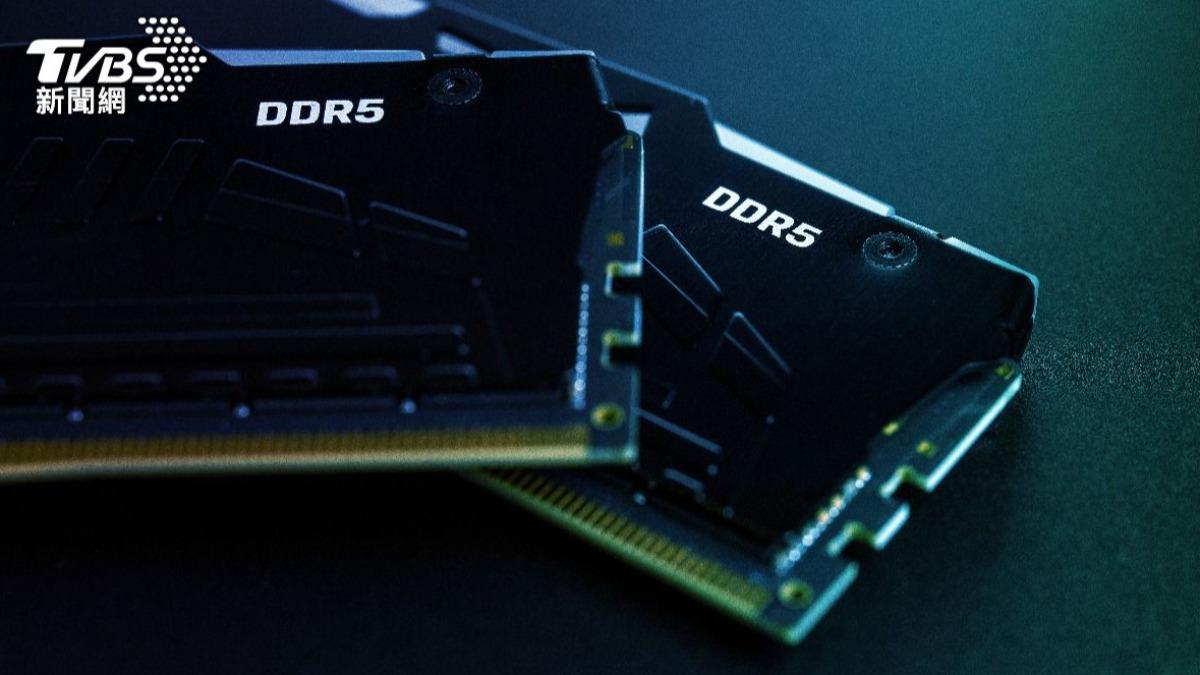 記憶體缺貨「無緩衝期」!華東登量價雙增王 刷新天價破50元