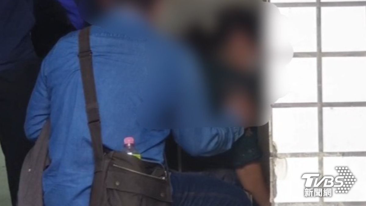 高雄檳榔攤闆娘遭砍躺血泊亡！女兒跪地哭癱　友還原：兇嫌欠錢