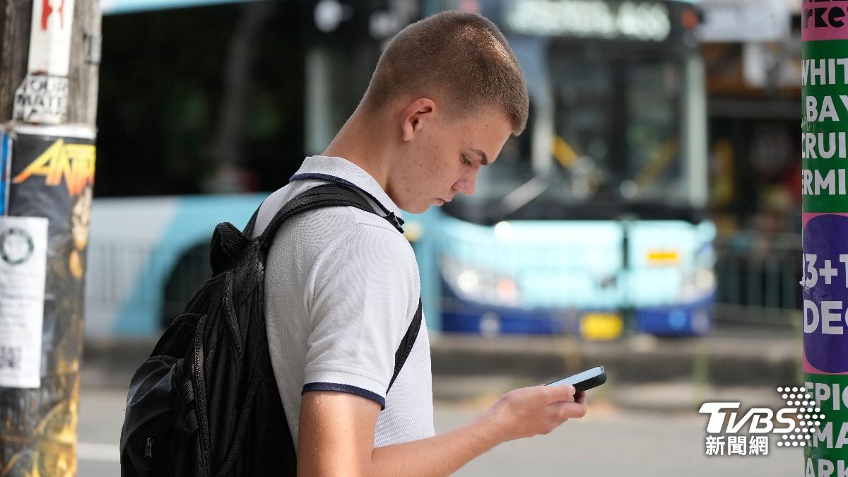曾因網路痛失子女!澳社群禁令生效 倡議家長稱:感到驕傲