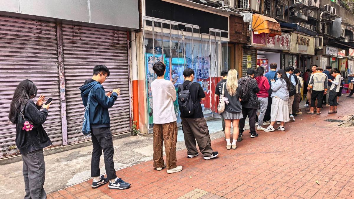 Threads激推!香港大寶冰室「肉餅飯」爆紅 網友排隊搶吃