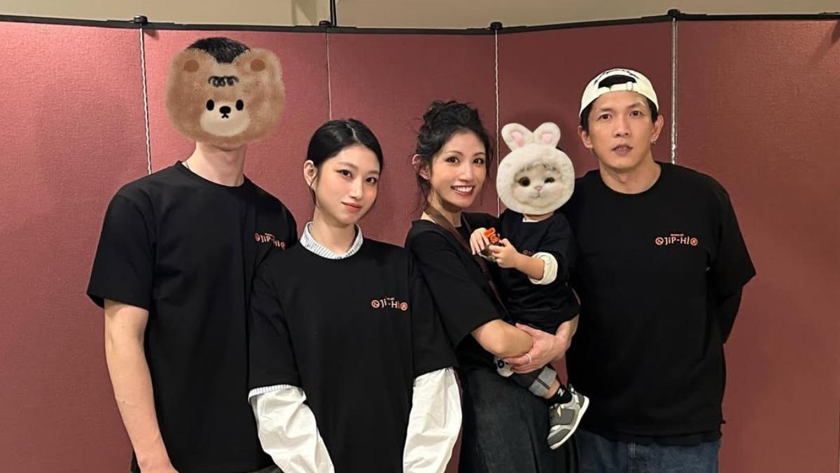 19歲就生小孩!李千娜罕曬一家五口全家福 感性告白黃尚禾