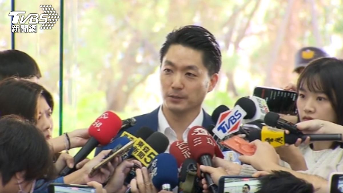 送菠菜! 藍議員盼李四川選新北「打敗大海盜」