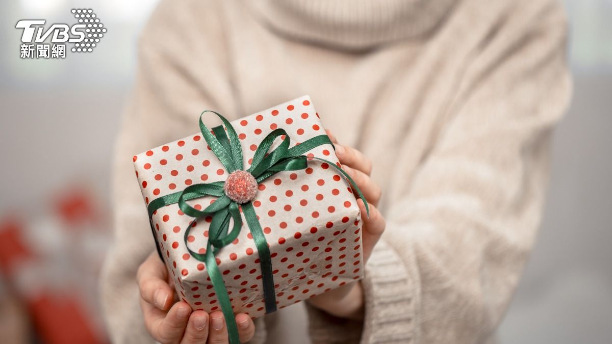 聖誕交換禮物送什麼？他好奇「這物」雷不雷　網：是安全牌