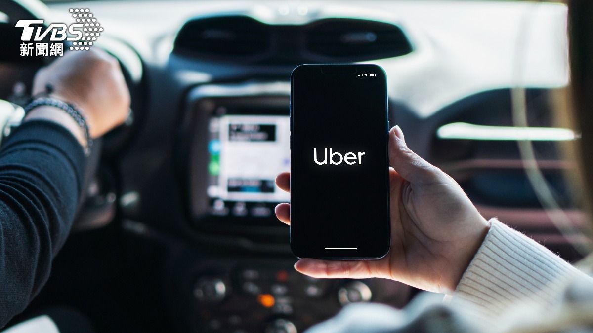 Uber CEO visits Taiwan, praises local performance