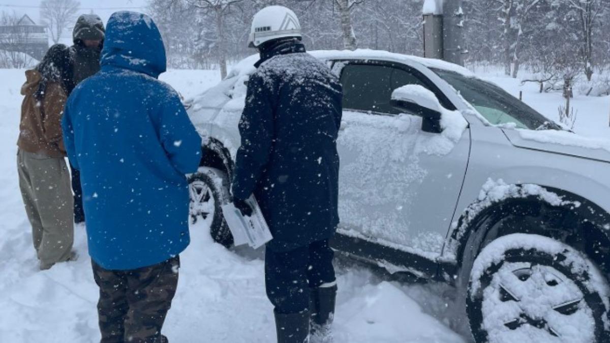 台灣旅客遊日自駕受困暴風雪 熱心日男除雪車救援:台日友好