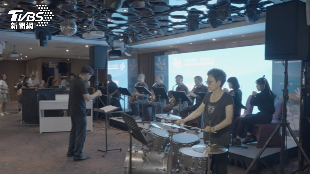 AI編舞、曲樣樣能! 嘉市NO.600培養皿推「全齡數位學習」