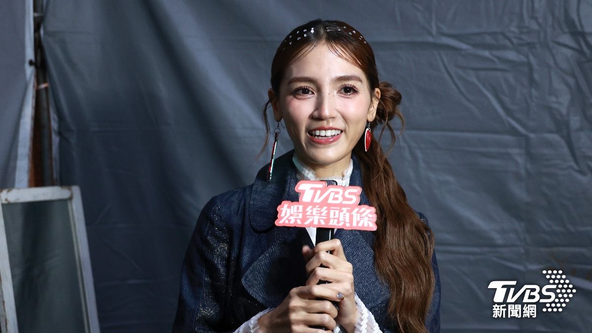 直擊/「新北耶誕城演唱會」朵拉3接主持!上台前準備曝 讚陳漢典很暖心!