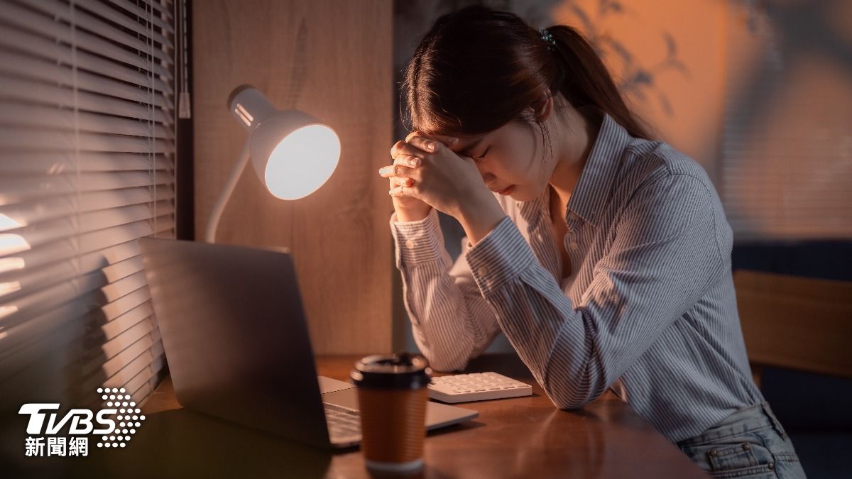 以為能做到退休!中年女嘆「焦慮未來」 一票直言:請精進自己