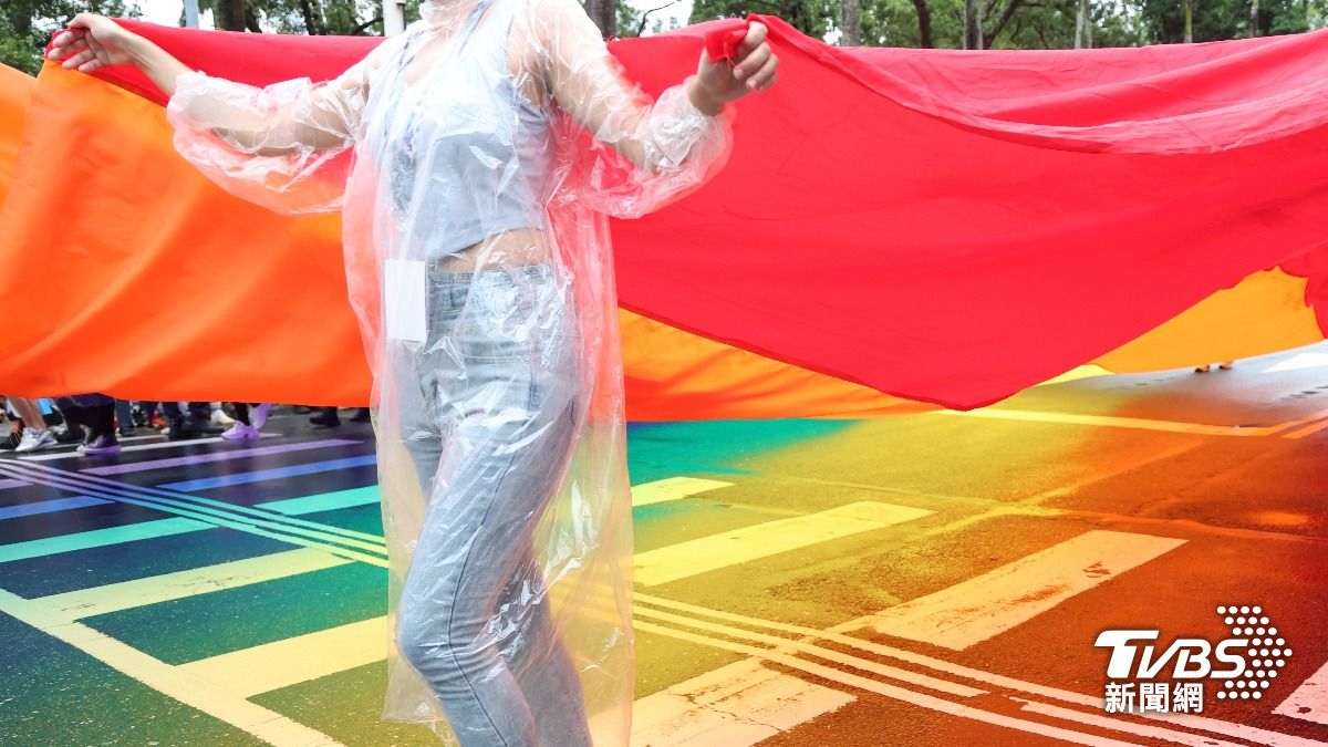 陸男同婚台配偶佔9成恐「國安疑慮」?內政部澄清一情勢:遞延效應