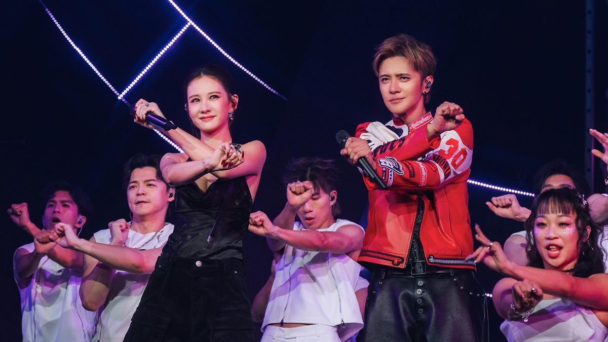 羅志祥攻蛋Day2/昔緋聞對象安心亞揪跳「靚仔」 大玩砸派