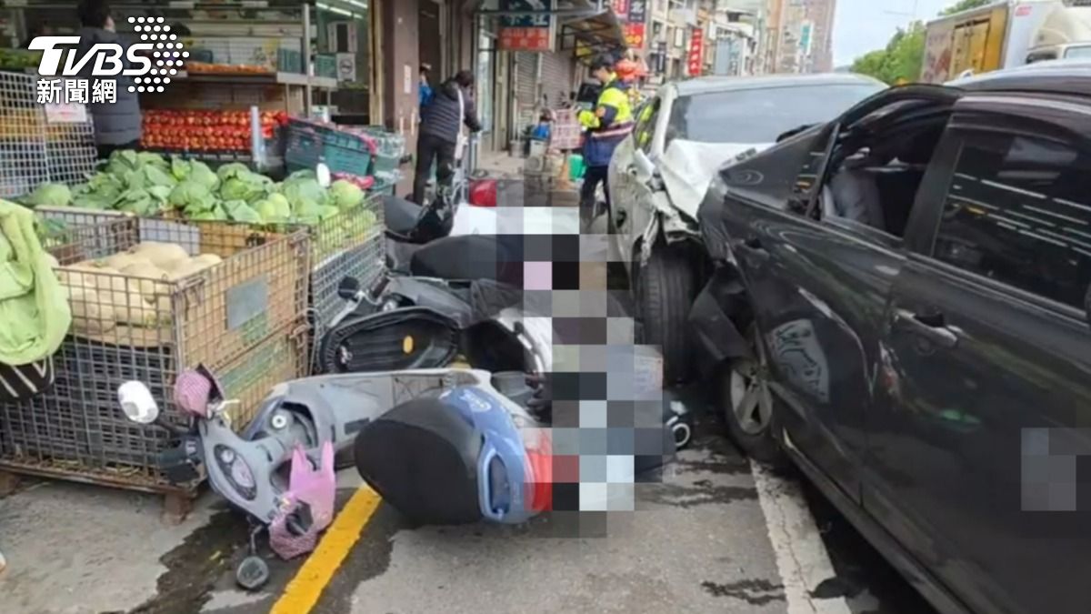 快訊/基隆毒駕暴衝!沿路撞8機車攤販 1人重傷不治、2人傷