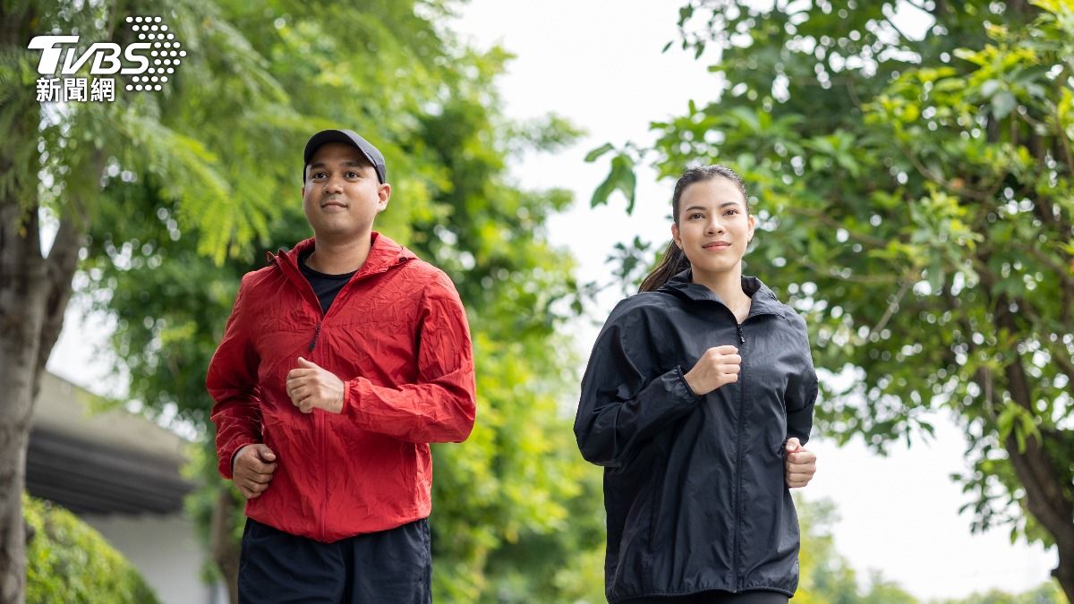 天冷運動要注意!醫曝「5原則」保安全 確實收操不可少