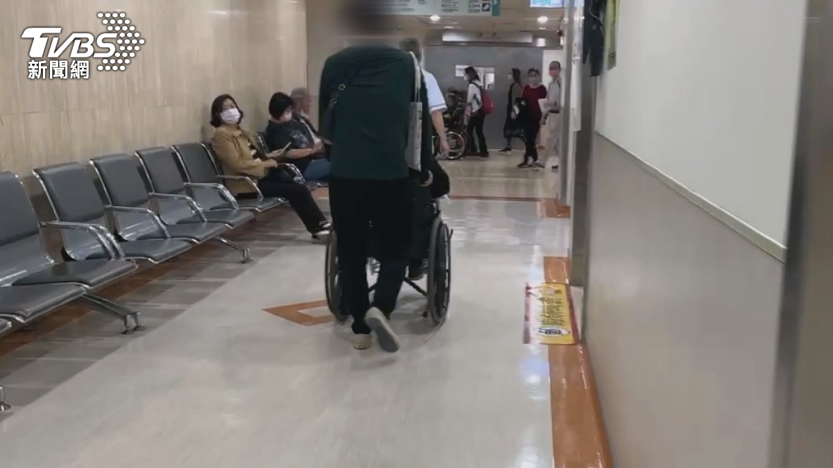 母子情深! 騎車載大學兒上學 25年資深英文補師命喪輪下