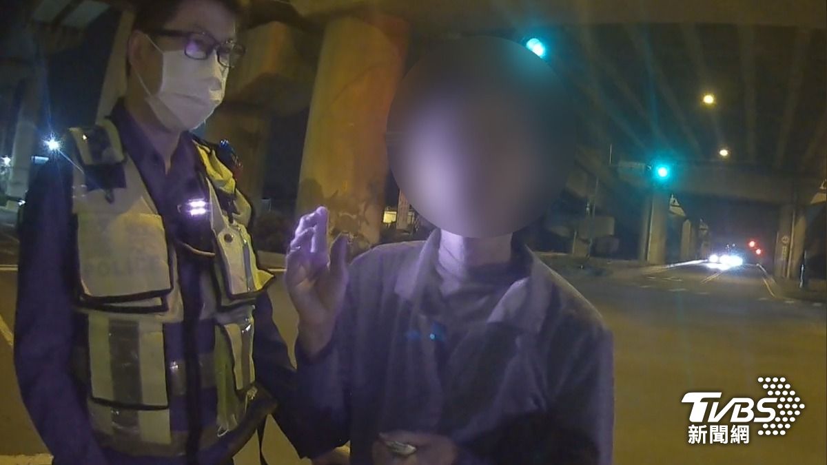 台中婦迷途了…見家人衝警局暖「弟好孝順」 他鼻酸:我是妳兒子